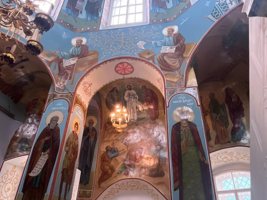 Росписи церкви в Печорах