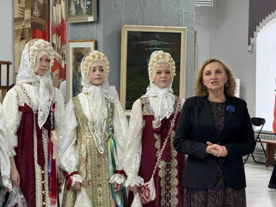 Концерт «В единстве наша сила» стартовал в Пскове