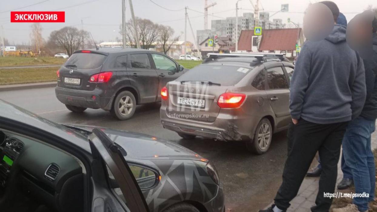 ДТП на Рижском проспекте в Пскове