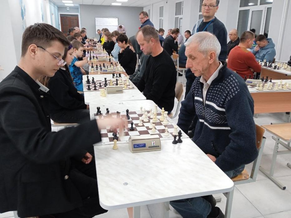 ​В Опочке прошёл чемпионат Псковской области по быстрым шахматам имени Александра Петрова