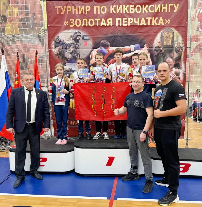 Шесть медалей выиграли великолукские кикбоксёры на турнире в Подмосковье