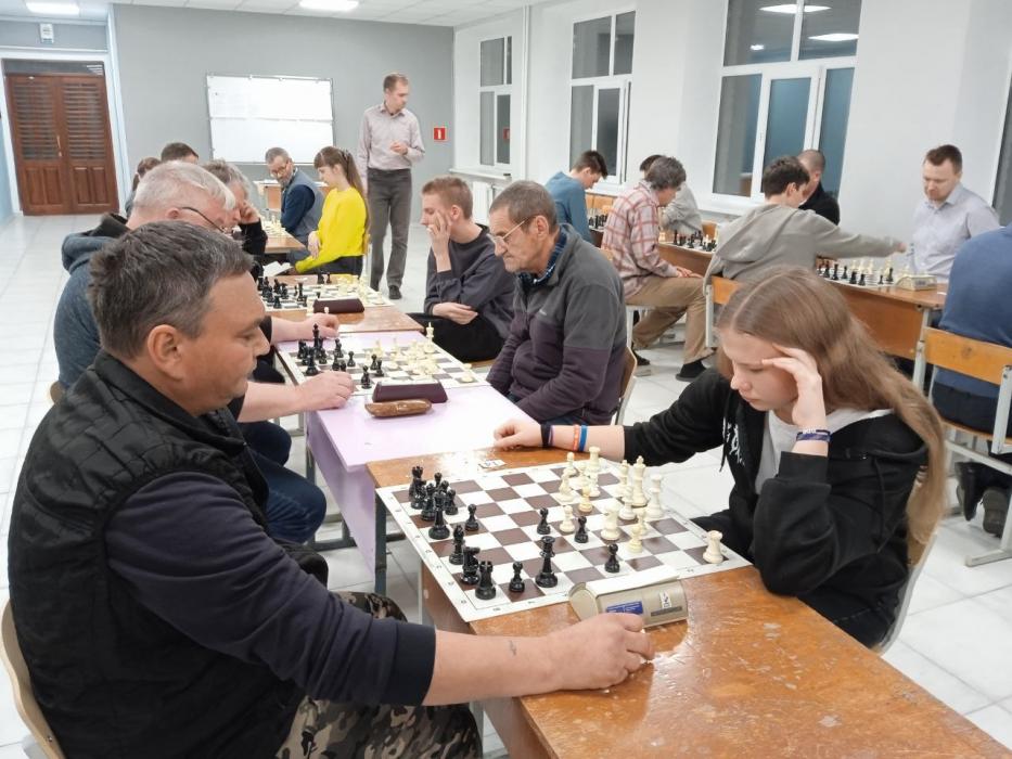 ​В Опочке прошёл чемпионат Псковской области по быстрым шахматам имени Александра Петрова