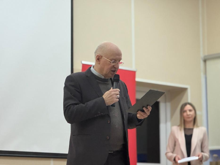 Лучших спортсменов, тренеров и спортивные команды года наградили в Великих Луках