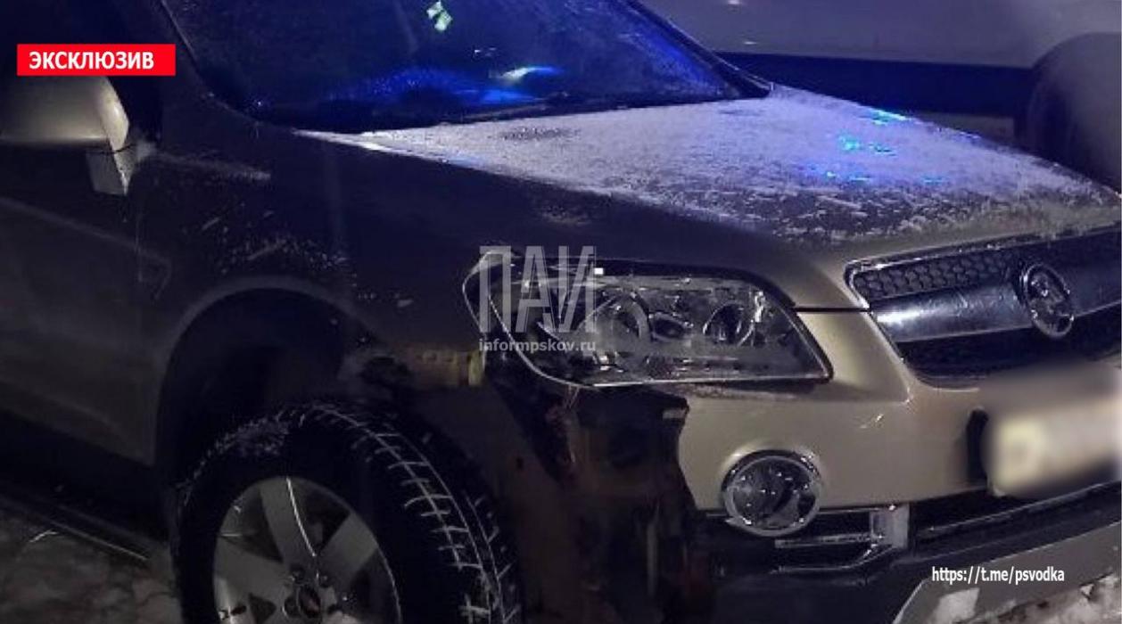 Женщину с ребёнком сбили в Великих Луках