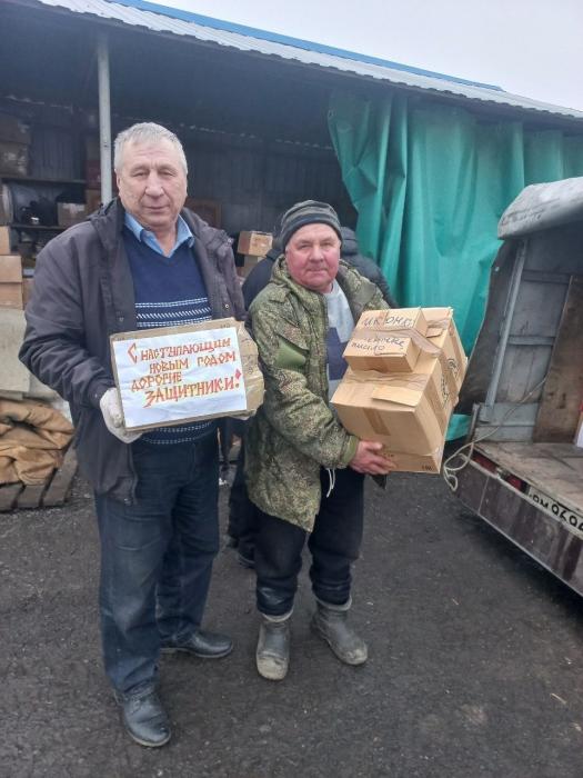 Новогодний гуманитарный груз бойцам СВО доставили из Дедовичей