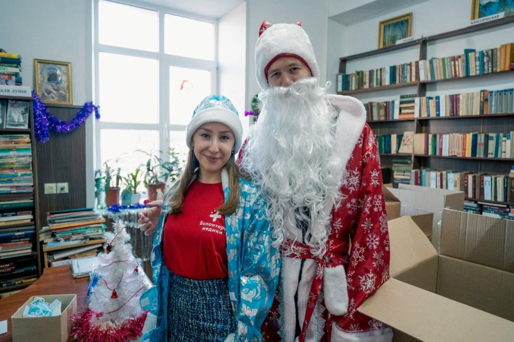 Поздравление бойцов в госпитале 