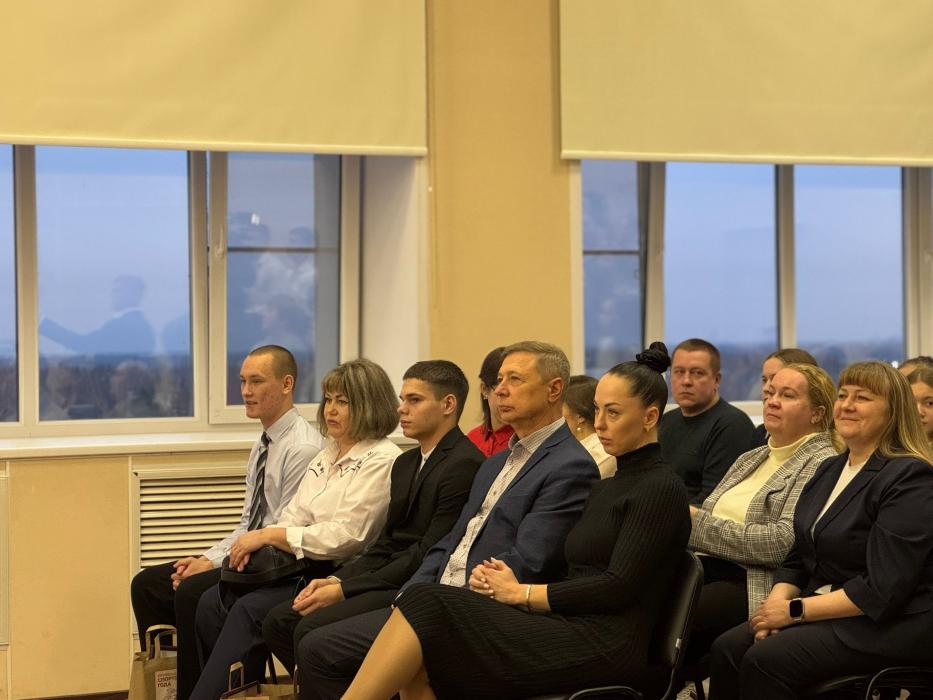 Лучших спортсменов, тренеров и спортивные команды года наградили в Великих Луках