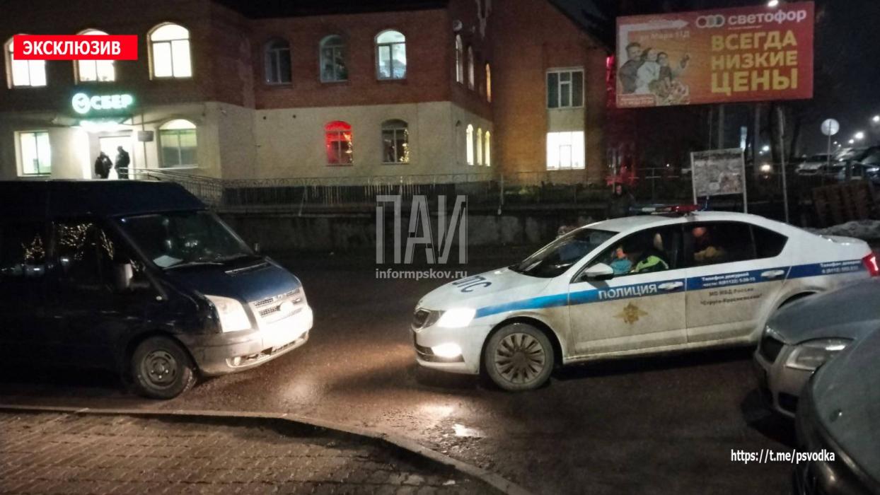 Пешеход госпитализирован после наезда автомобиля в Стругах Красных