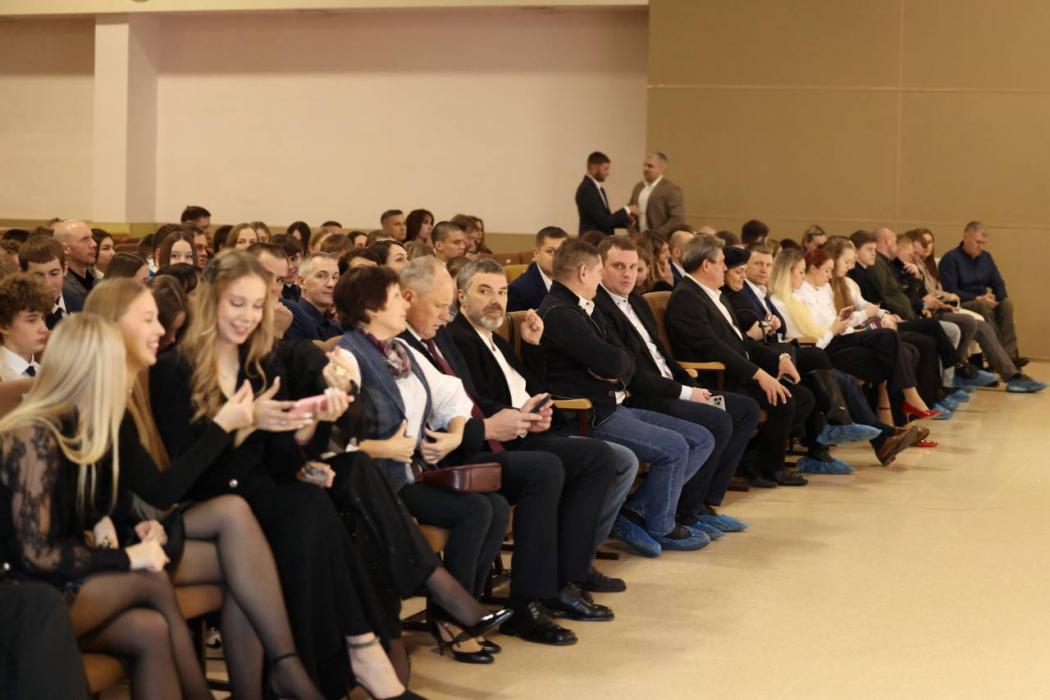 Церемония награждения лучших спортсменов региона проходит в Пскове
