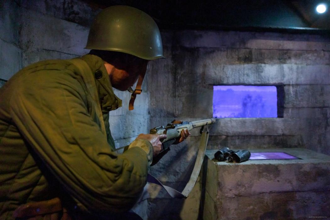 Депутаты областного Собрания погрузились в атмосферу Великой Отечественной войны с помощью «Поезда Победы»