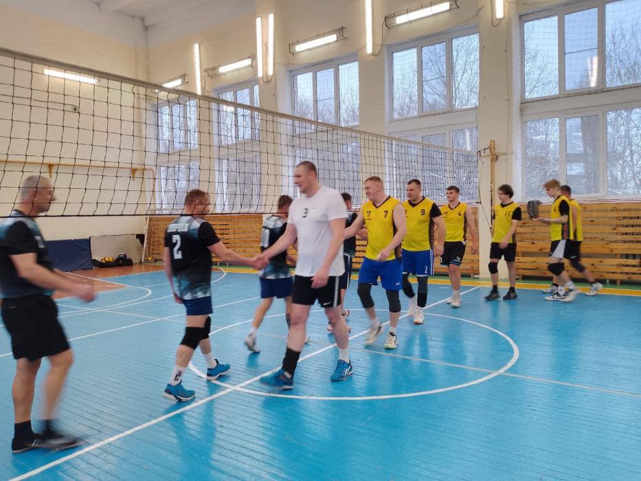 Турнир по волейболу «Новогодние звёзды» состоялся в Пыталово