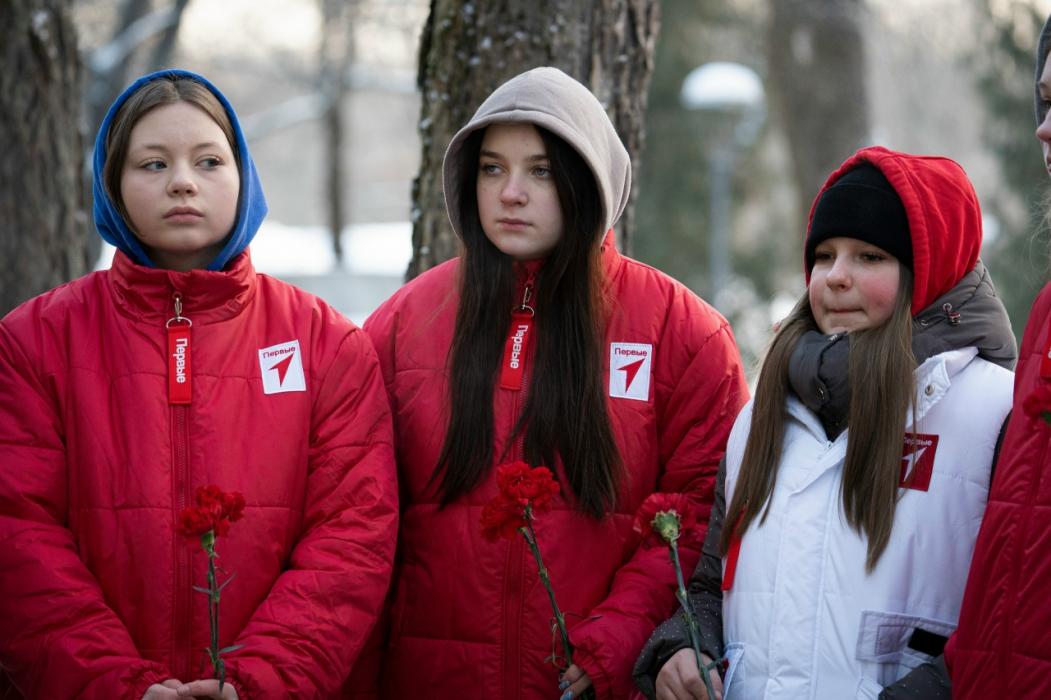 Псковская молодёжь почтила память героев блокадного Ленинграда