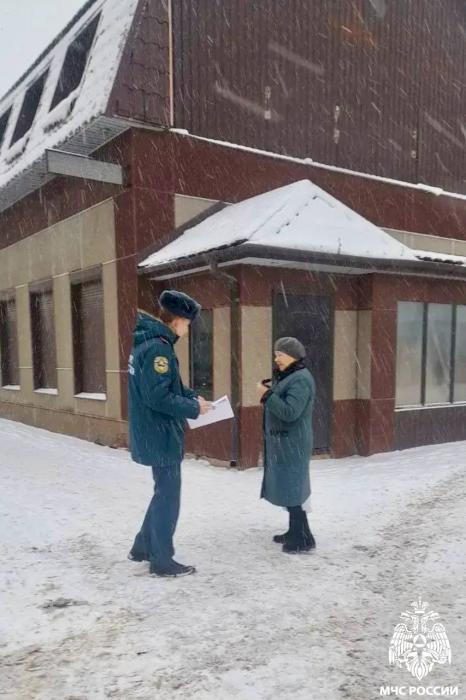 Сотрудники МЧС Псковской области проводят профилактические рейды по предупреждению пожаров