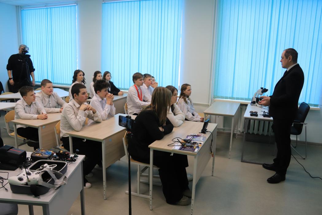Агрокласс торжественно открыли в Куньинской школе