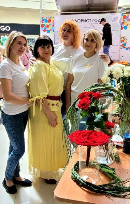 Студия «Мадам Кураж» поддерживает премию «Народное признание»