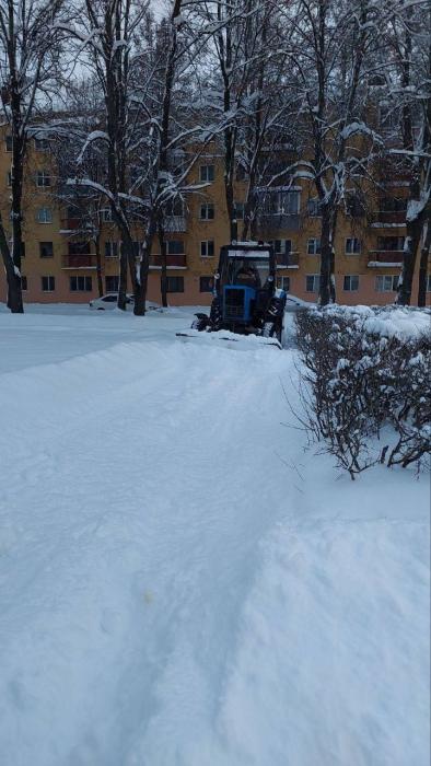 Последствия снегопада в Великих Луках 