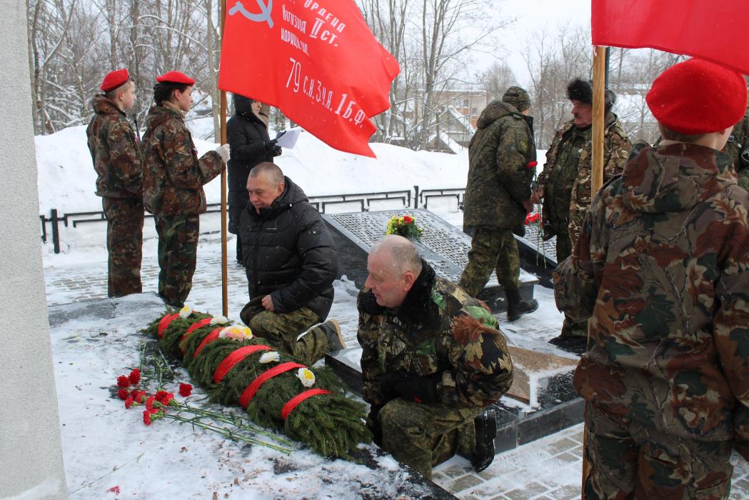 Память павших в годы войны почтили в Новосокольническом и Усвятском районах