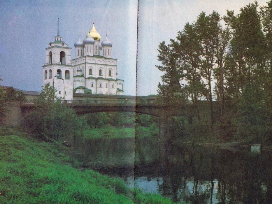 Историю Троицкого моста рассказал Борис Елкин