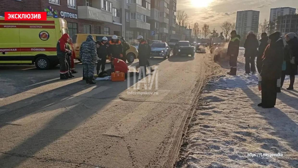 59-летнюю женщину госпитализировали после ДТП в Пскове