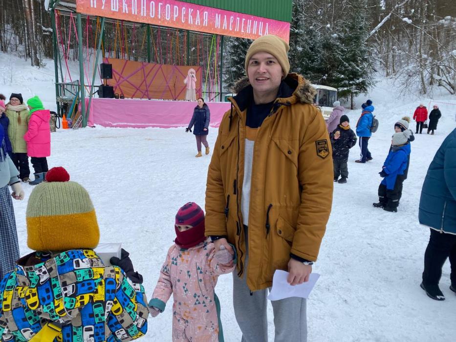 Празднование Масленицы в Пушкинских Горах собрало 1 200 гостей