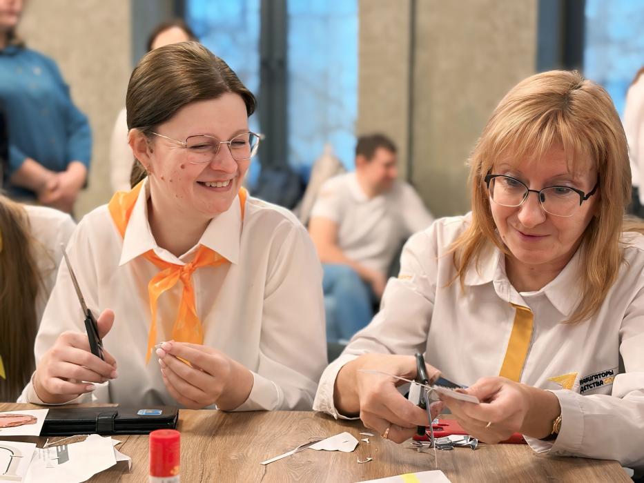 Патриотическая встреча «Искра Победы – от прошлого к будущему» прошла в Пскове