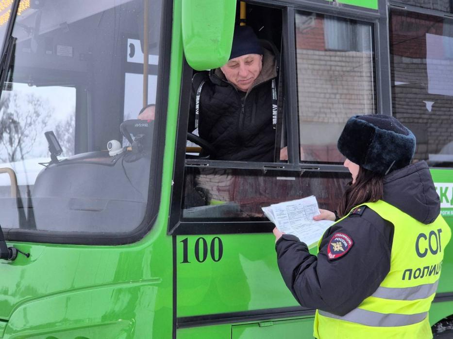 Госавтоинспекция Новосокольников провела рейд по безопасности на дорогах