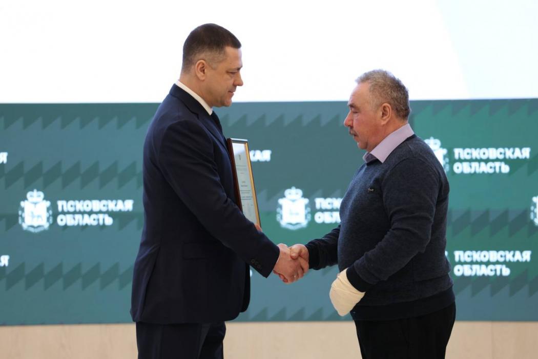 Итоги 2025 года и планы на 2026-й в аграрной сфере обсудили в Пскове