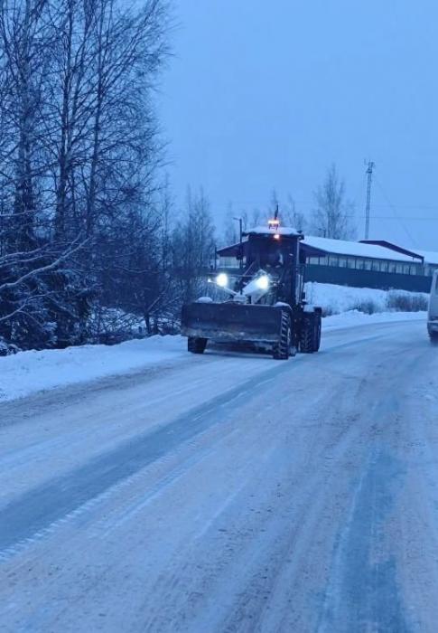 Последствия снегопада в Пыталовском районе устраняют с трёх часов ночи