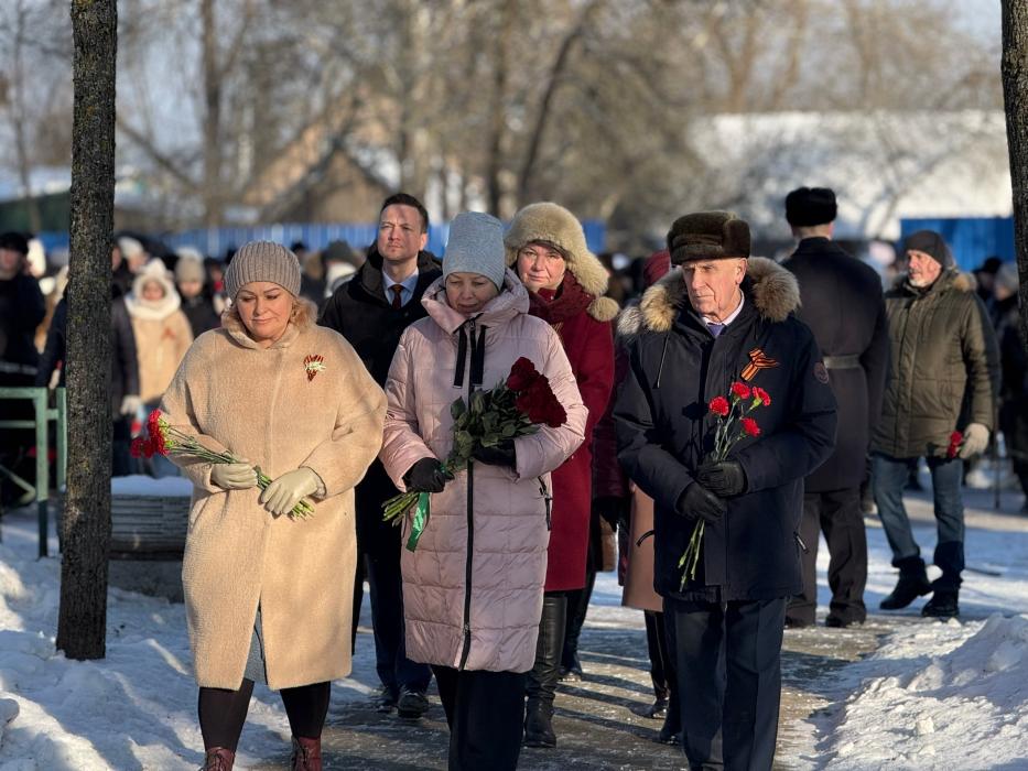 Митинг в честь освобождения района от немецко-фашистских захватчиков прошёл в Гдове
