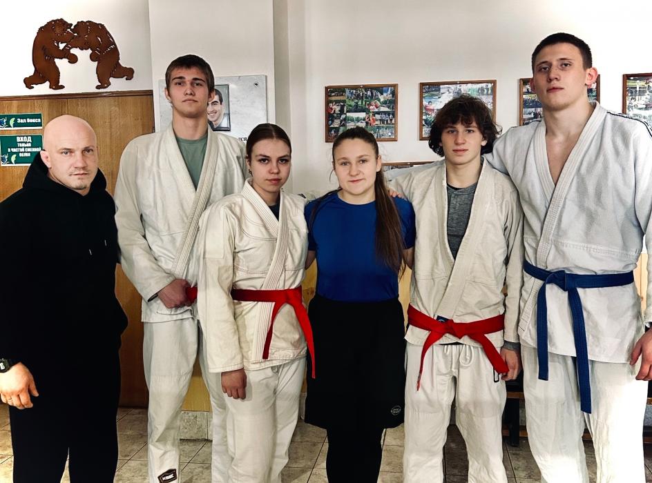 Псковские спортсмены джиу-джитсу стали призёрами первенства России 