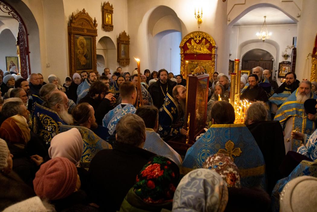Феодоровская икона Божией Матери в Великих Луках