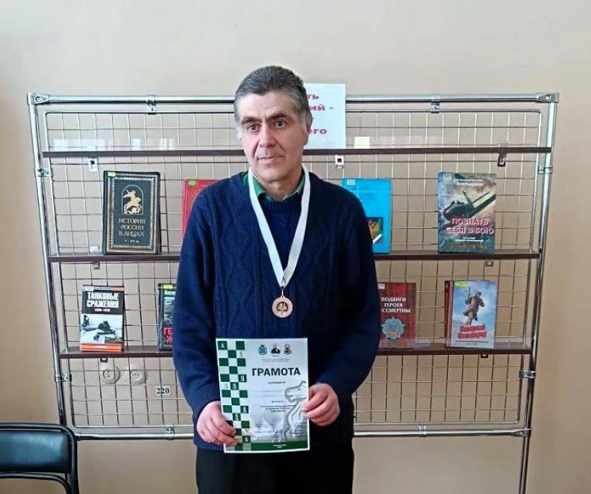 В Великих Луках определили чемпионов Псковской области по шахматам среди мужчин и женщин