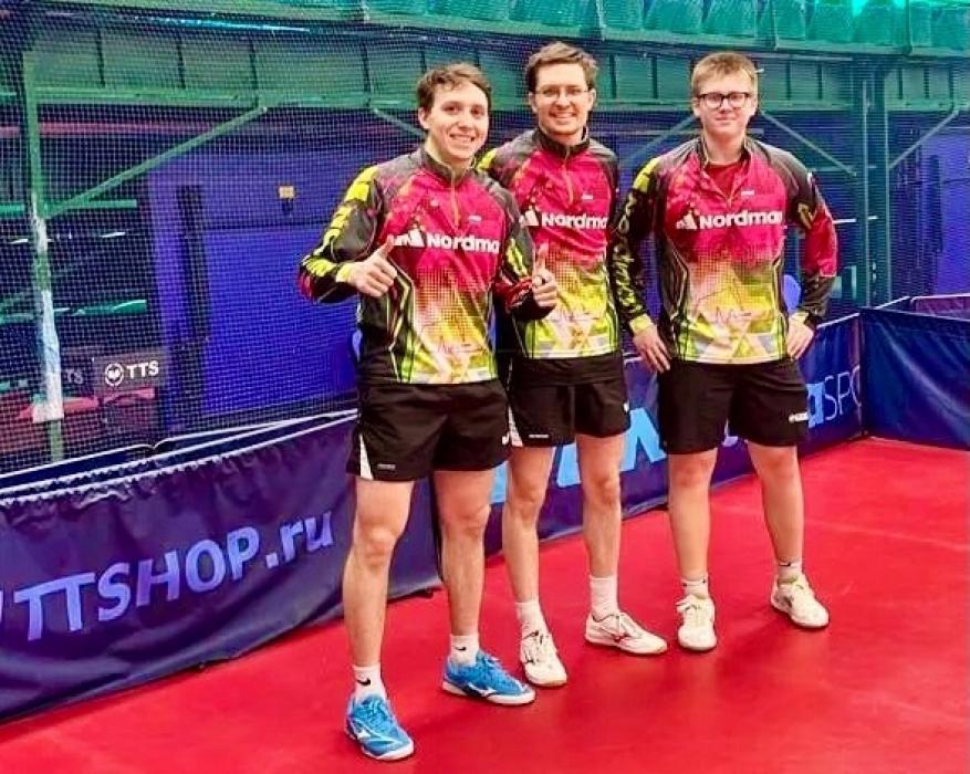 Три команды псковского клуба Nordman лидируют в чемпионате Петербурга по настольному теннису