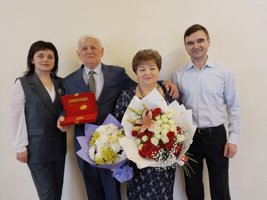 6 марта золотую свадьбу отметили супруги Лезенковы из Струг Красных