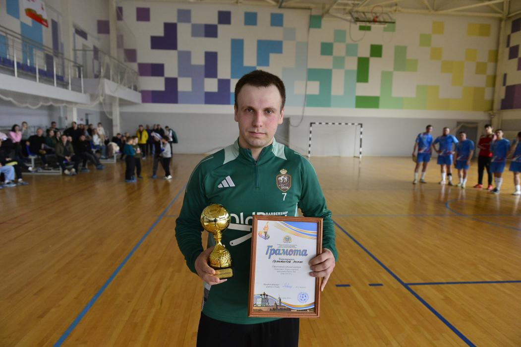 «Триумф» стал чемпионом Пскова по футзалу в Первой лиге