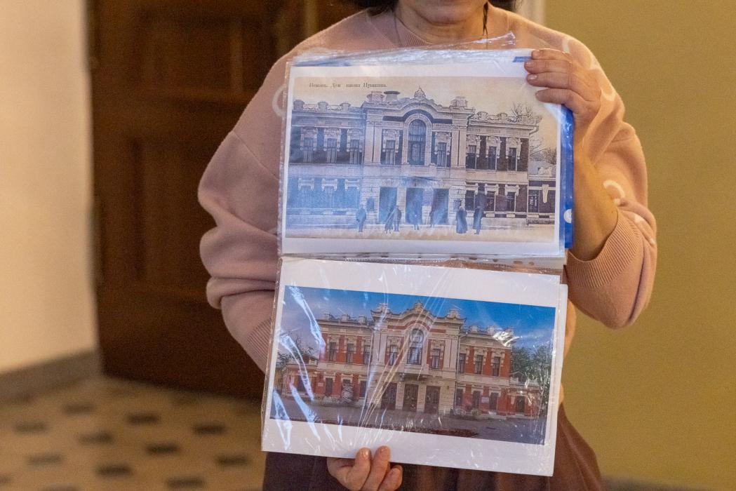 Экскурсия в Псковском драмтеатре