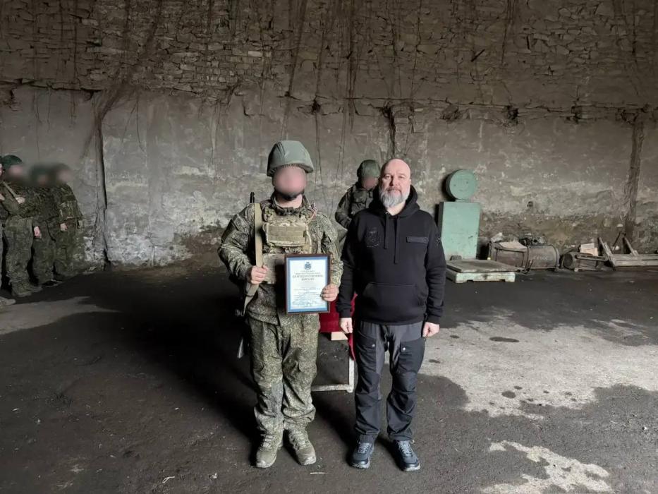 «Знак глубокой признательности псковичей»: бойцам 77-го полка вручили региональные награды