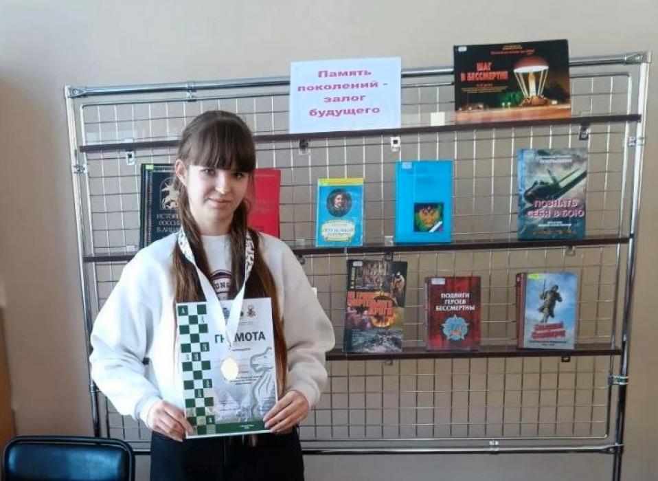 В Великих Луках определили чемпионов Псковской области по шахматам среди мужчин и женщин