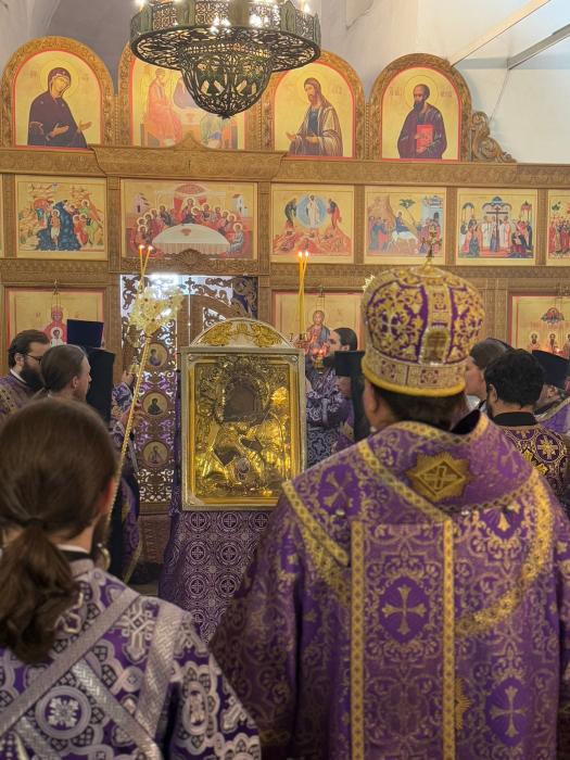 В Гдов прибыла чудотворная Псково-Печерская икона Пресвятой Богородицы «Умиление»