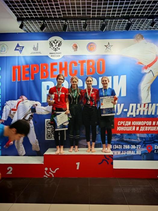 Спортсмены Псковской области выиграли ещё пять медалей первенства России по джиу-джитсу 
