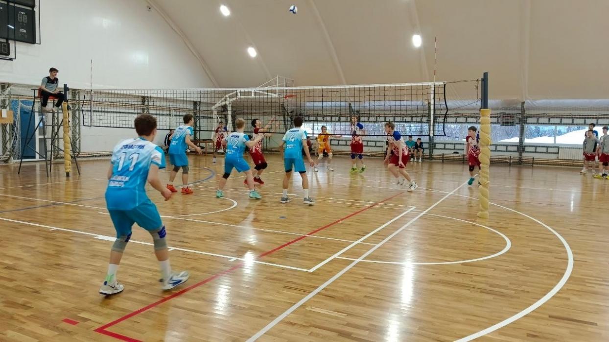 Псковичи стали призёрами юношеского турнира по волейболу «Время лучших» 