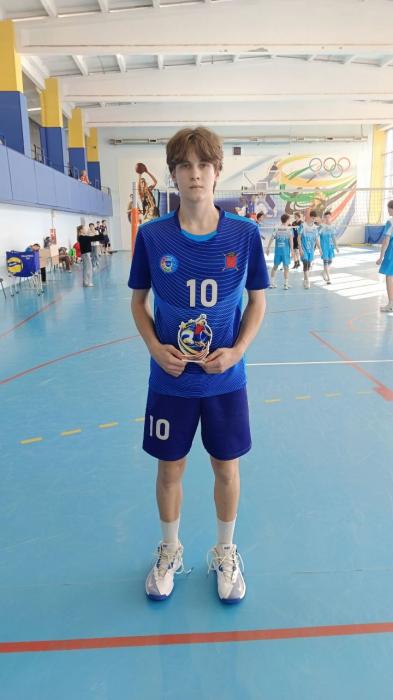 Кубок главы Пскова по волейболу уехал в Петербург