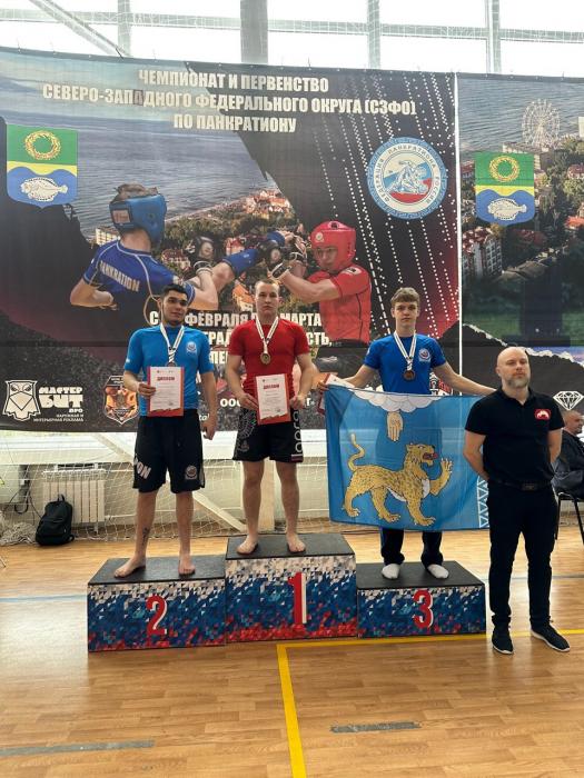 Спортсмены Псковской области выиграли медали чемпионата и первенства СЗФО по панкратиону