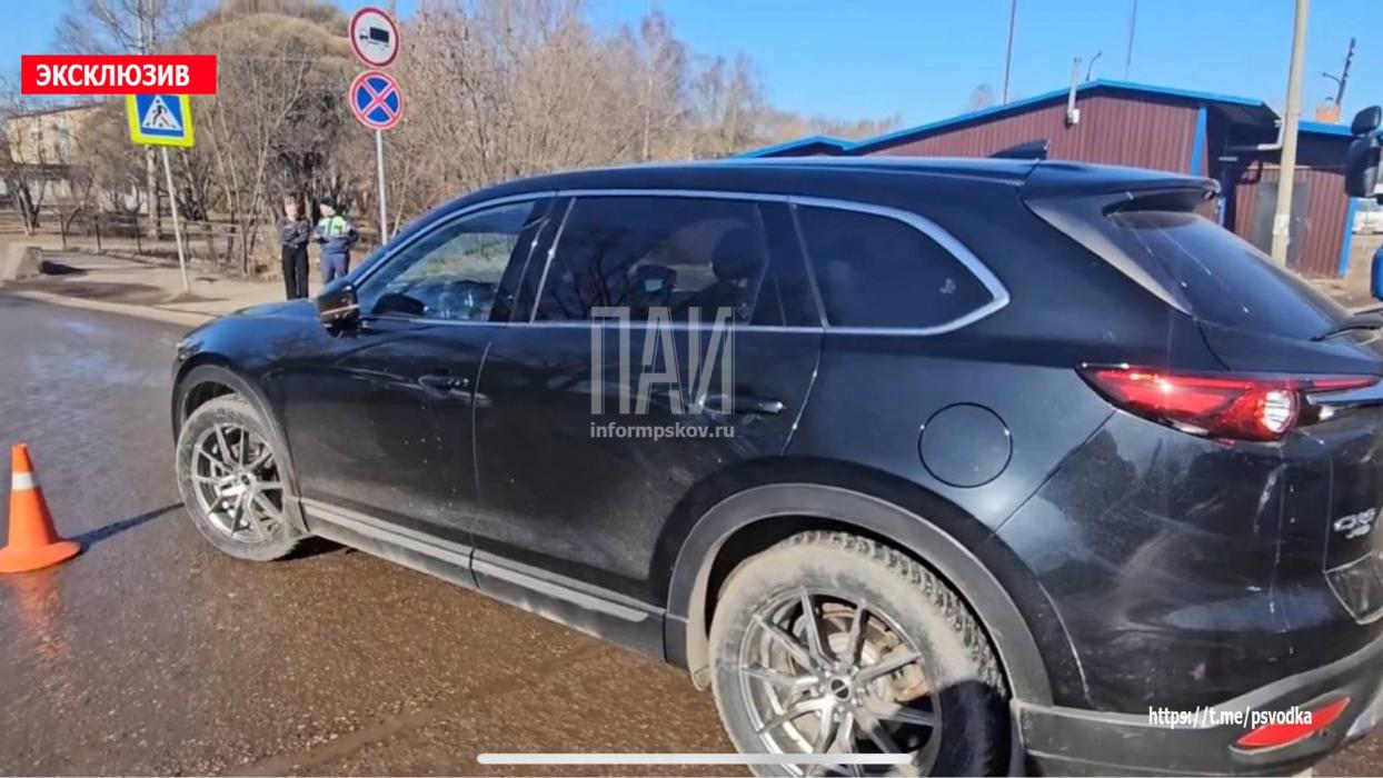 В Великих Луках на пешеходном переходе сбили пожилого мужчину