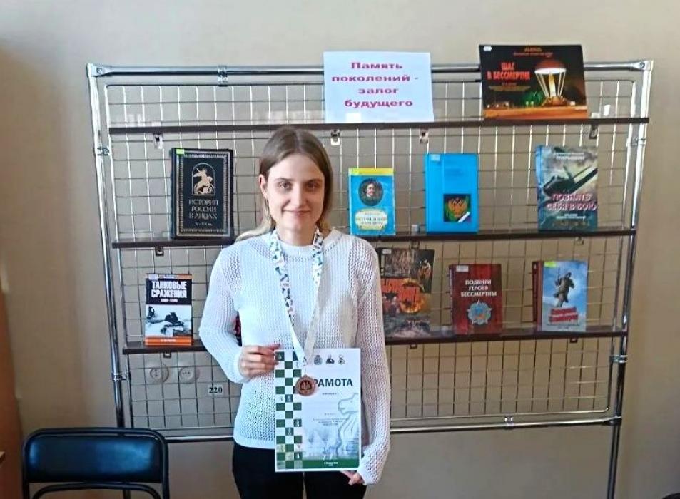 В Великих Луках определили чемпионов Псковской области по шахматам среди мужчин и женщин