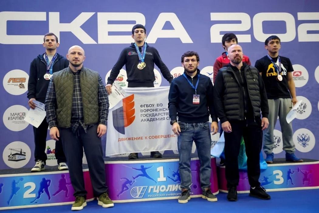 Великолукские студенты стали призёрами чемпионата России по борьбе среди студентов 