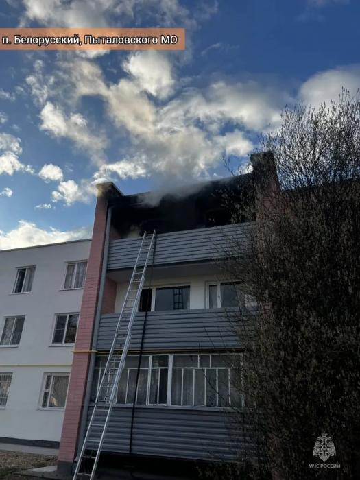 Тело погибшего мужчины нашли во время тушения пожара в Пыталовском районе