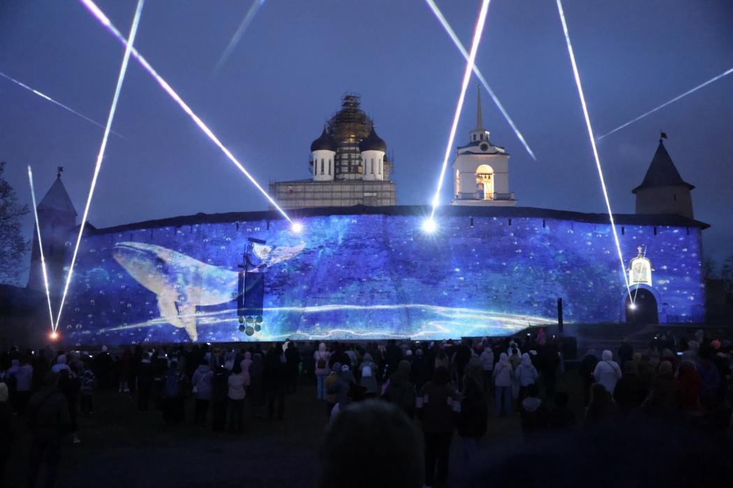 Мультимедийный спектакль в Псковском кремле
