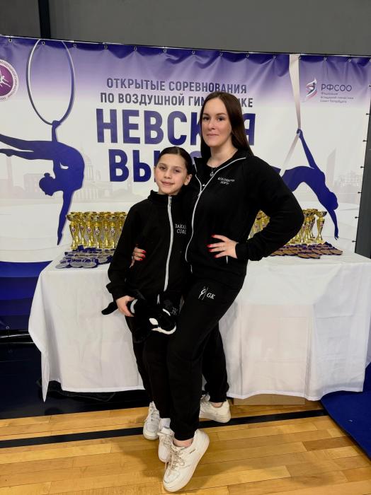 Псковичка стала призёром открытого турнира по воздушной гимнастике «Невская высота» 
