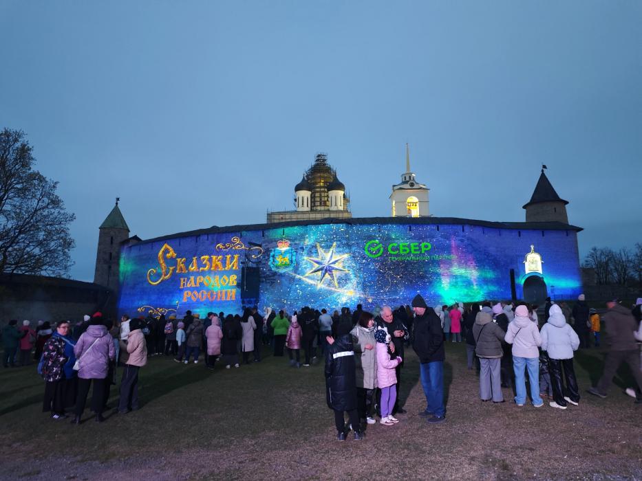 Мультимедийный спектакль в Псковском кремле